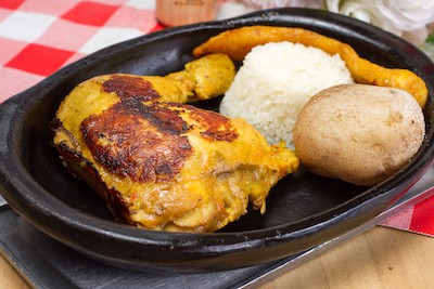 Pierna Pernil de Pollo Dorada – Caldo Parao